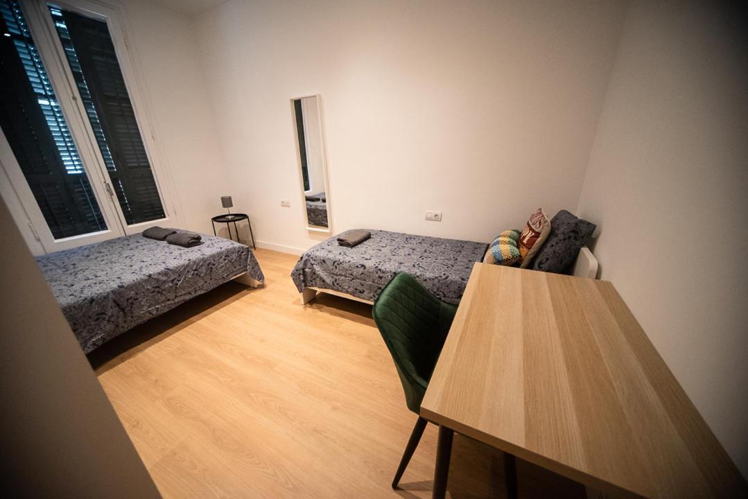 By Universitat Rooms バルセロナ エクステリア 写真
